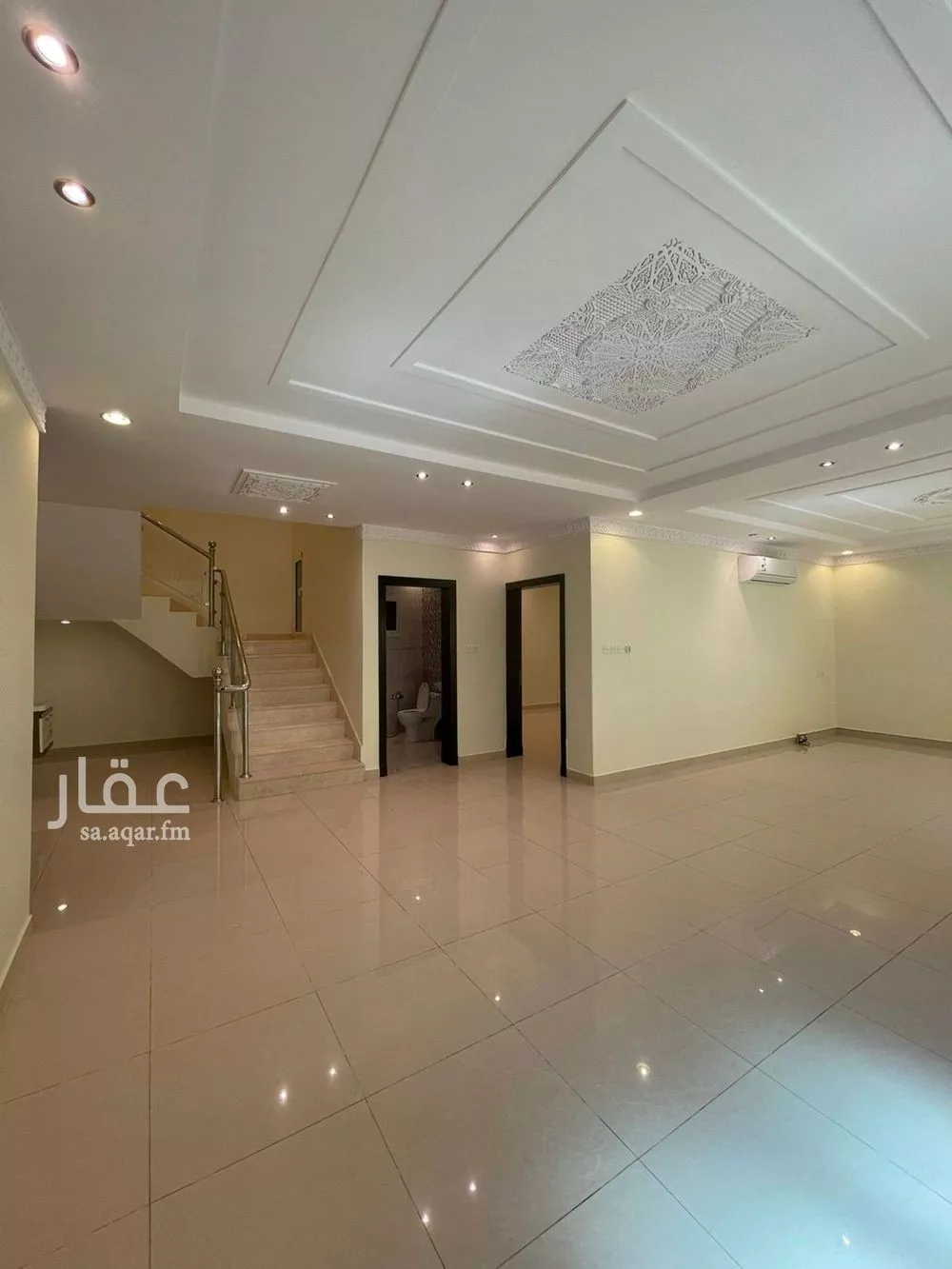 5 bedroom villa in Al Wadi 4
