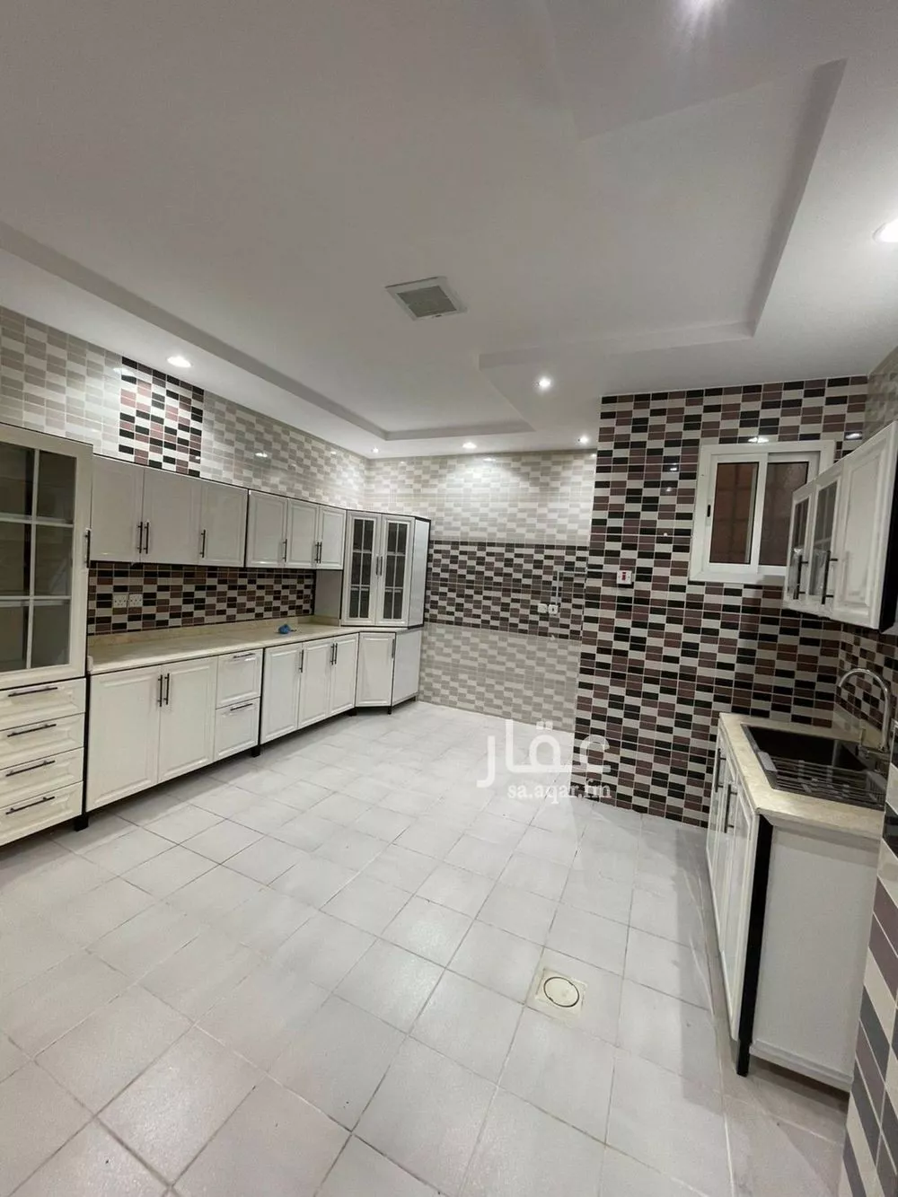 5 bedroom villa in Al Wadi 9
