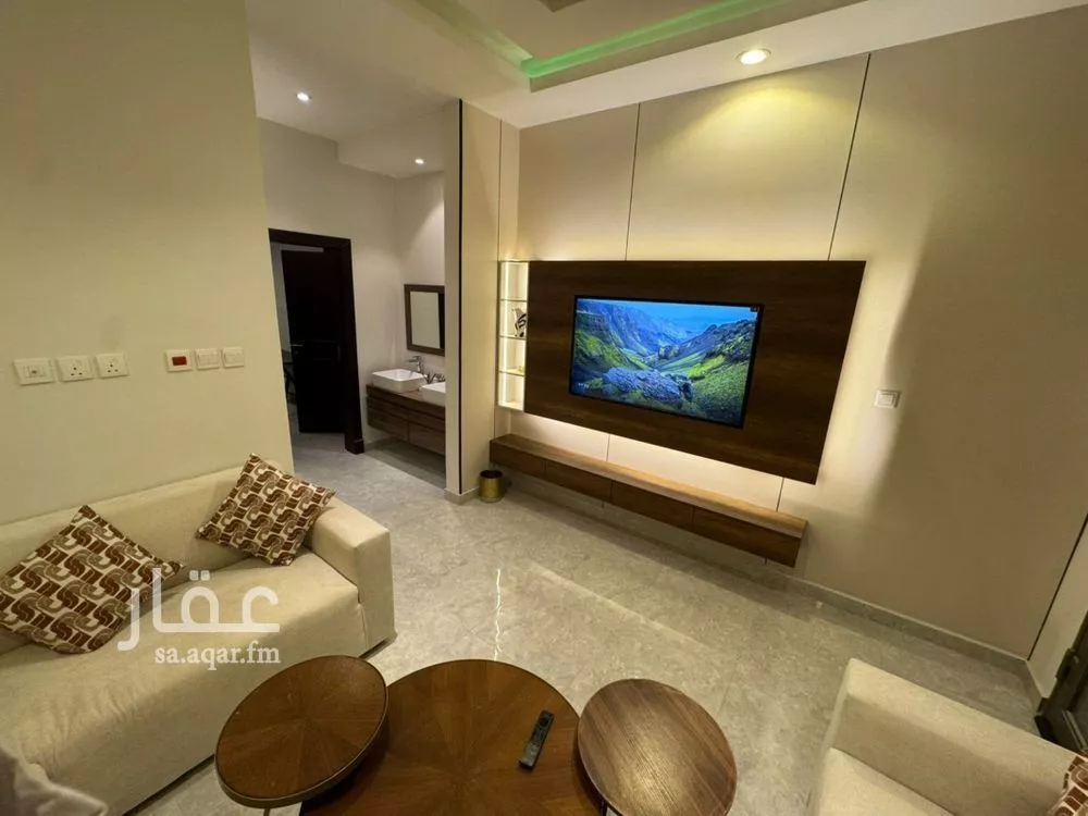 5 bedroom villa in Al Aridh 3