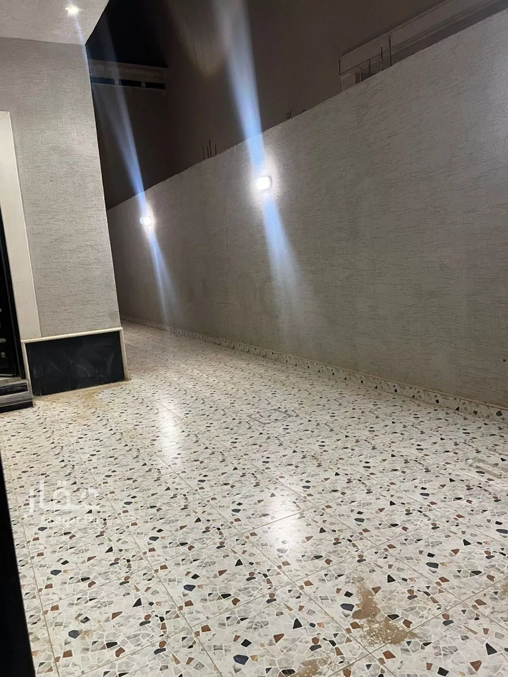 5 bedroom villa in Al Qadisiyah 2