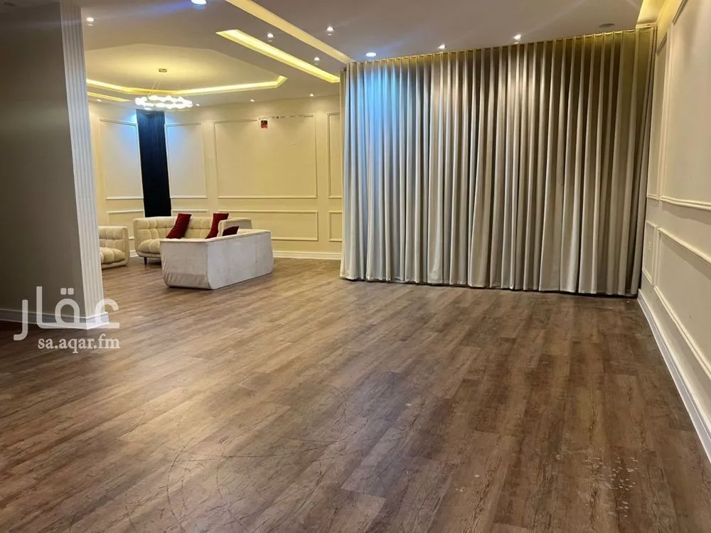 5 bedroom villa in Al Qadisiyah 5
