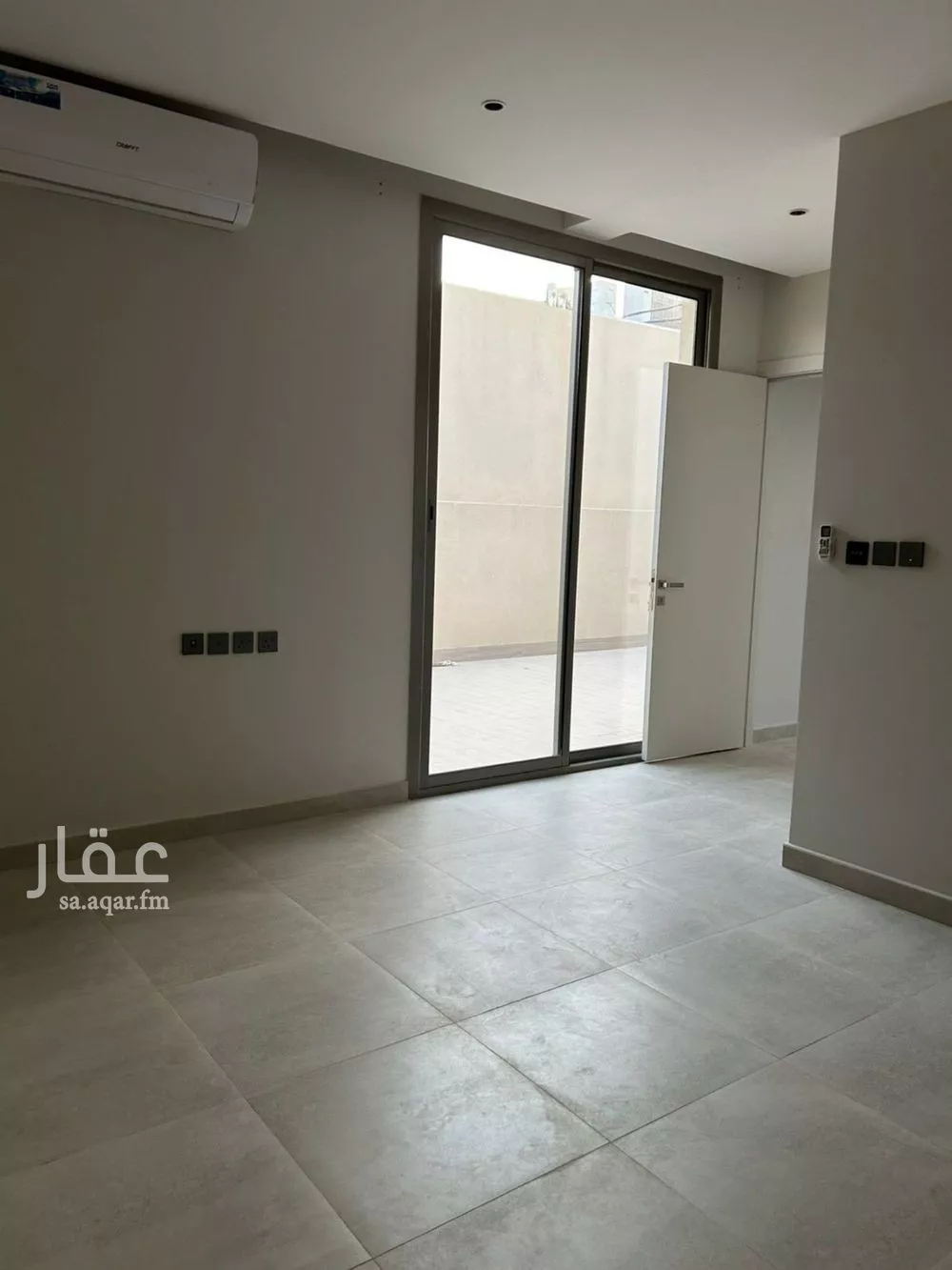 5 bedroom villa in Al Narjis 12