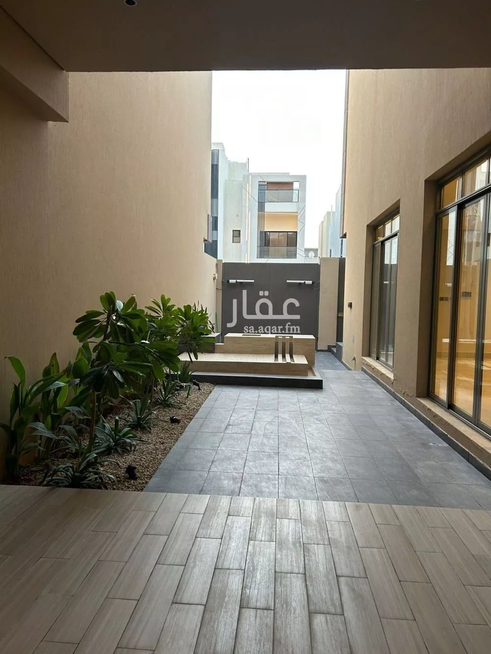 5 bedroom villa in Al Narjis 7