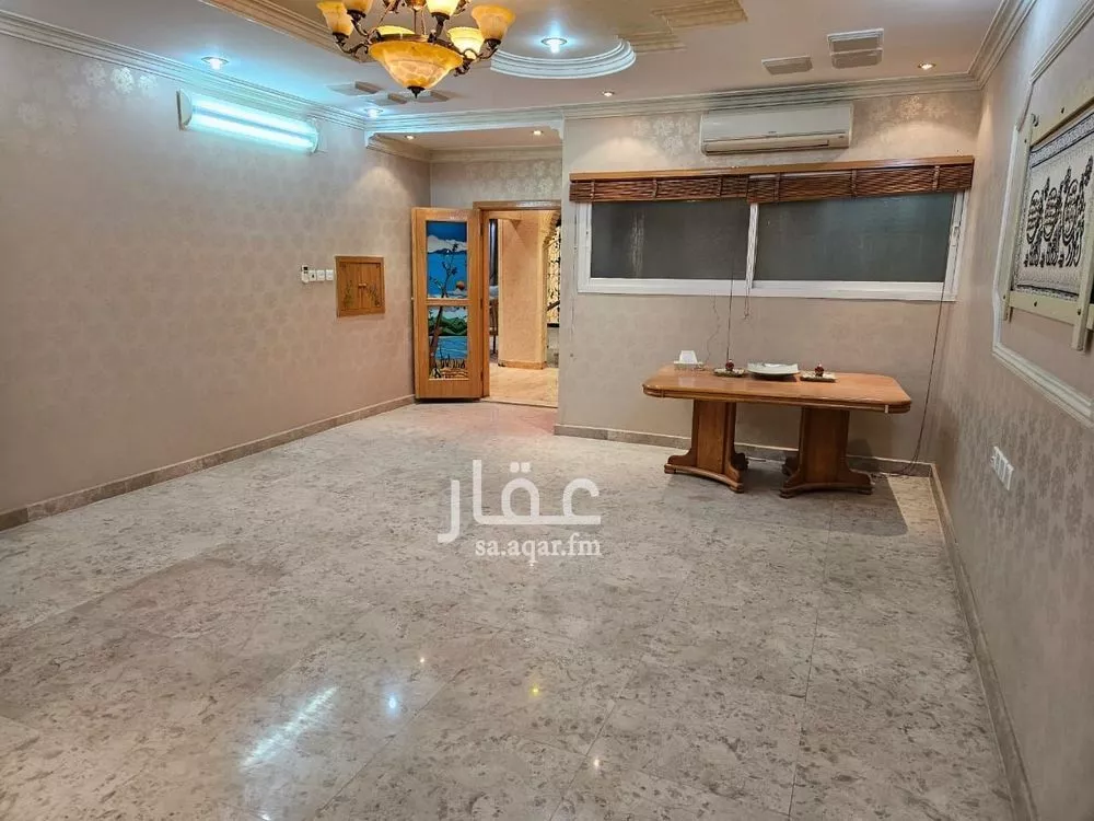 فيلا 11 غرف في الخليج 4