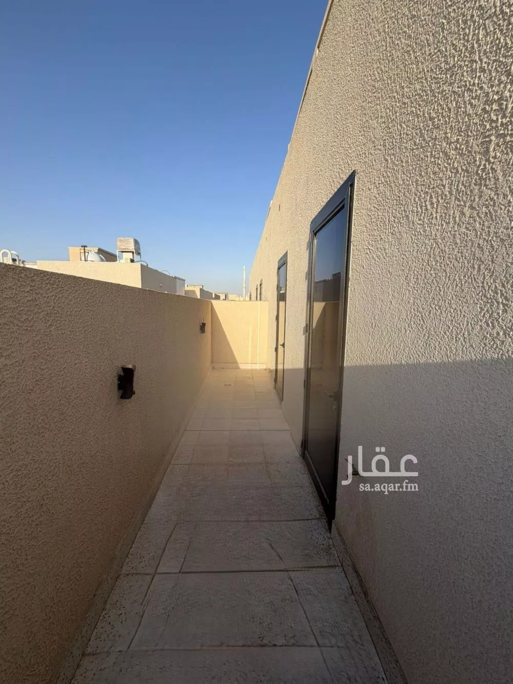 فيلا 5 غرف في العارض 12