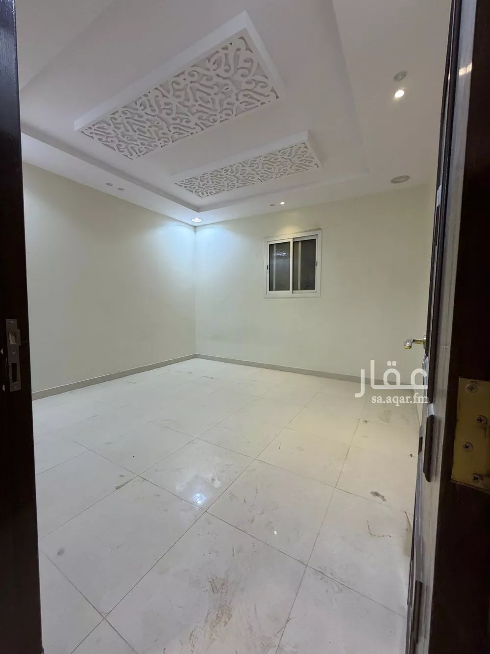 فيلا 9 غرف في طويق 15