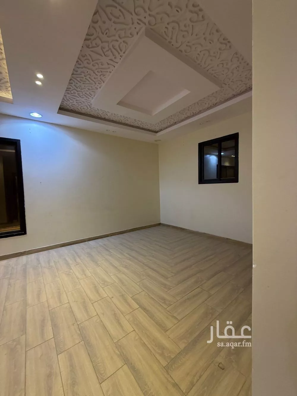 فيلا 9 غرف في طويق 20