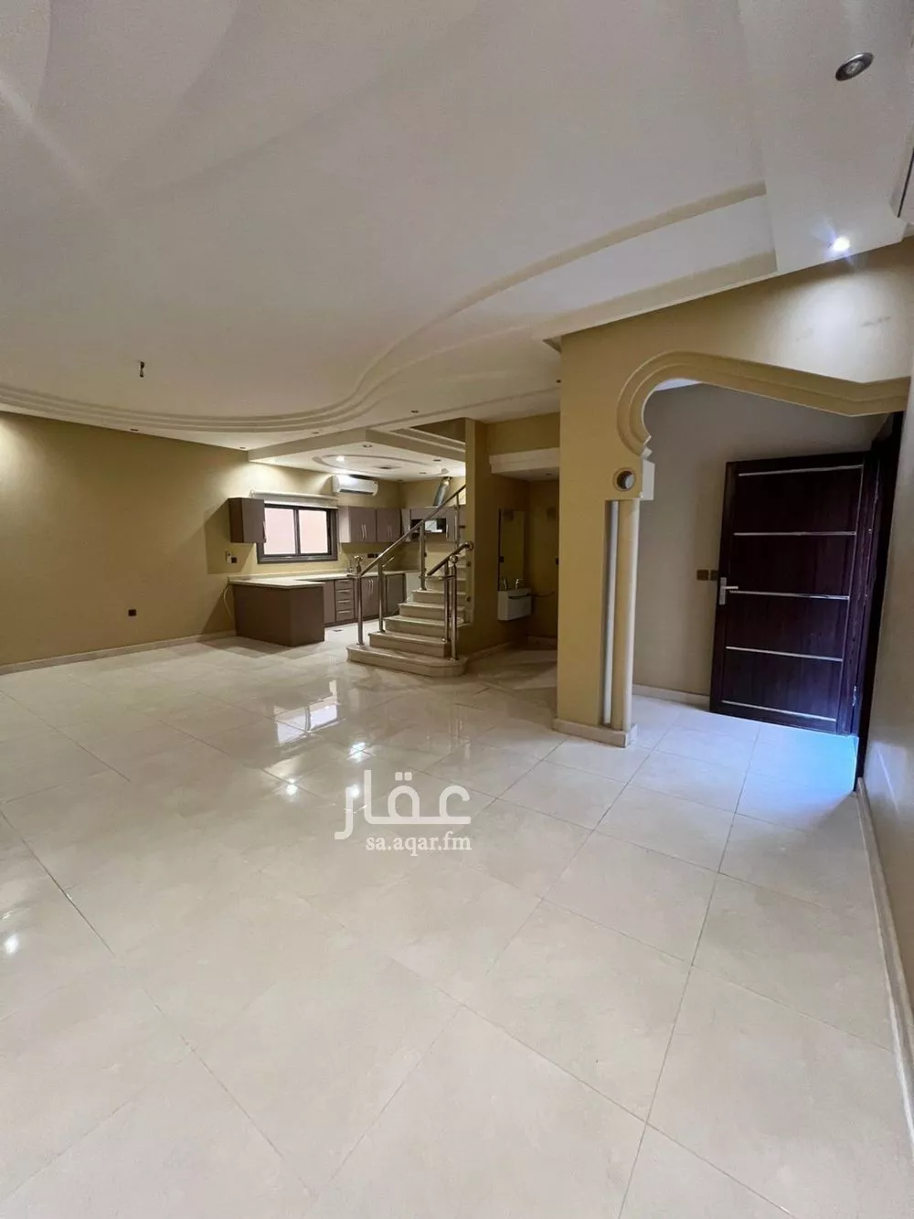 5 bedroom villa in Al Nakheel 12