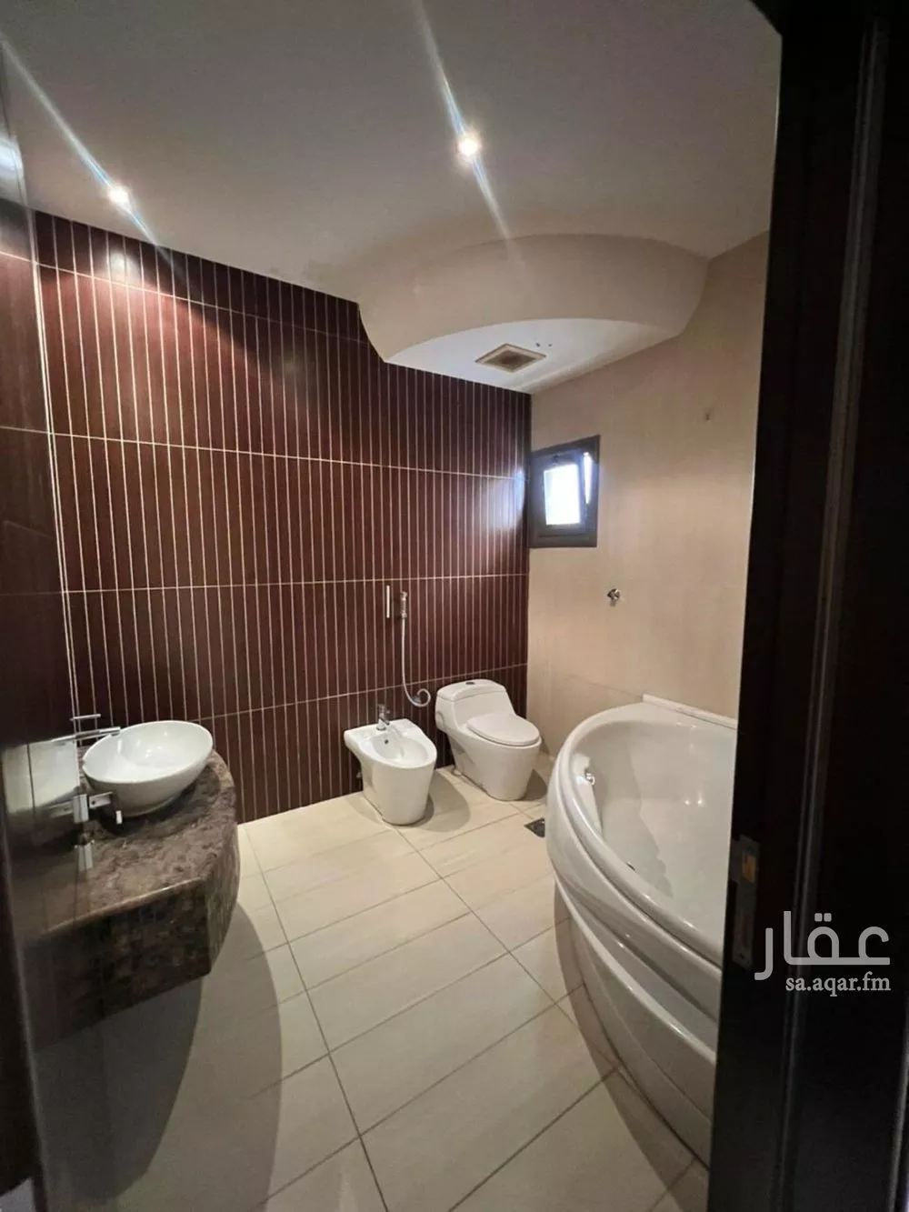5 bedroom villa in Al Nakheel 17