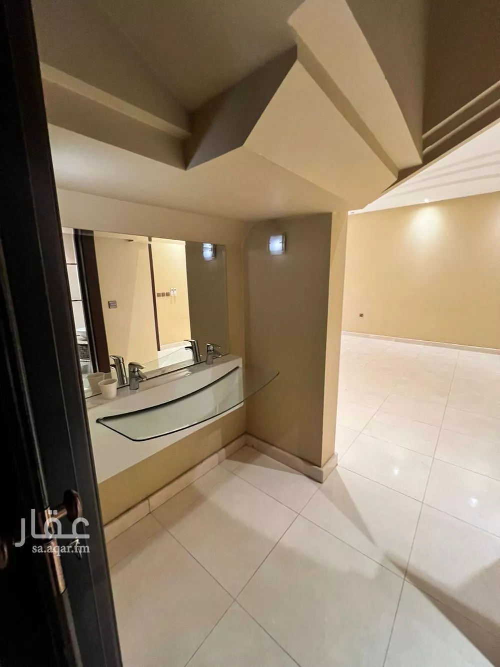 5 bedroom villa in Al Nakheel 7