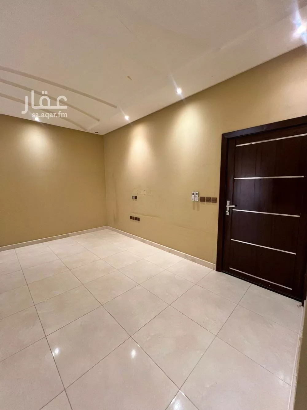 5 bedroom villa in Al Nakheel 8
