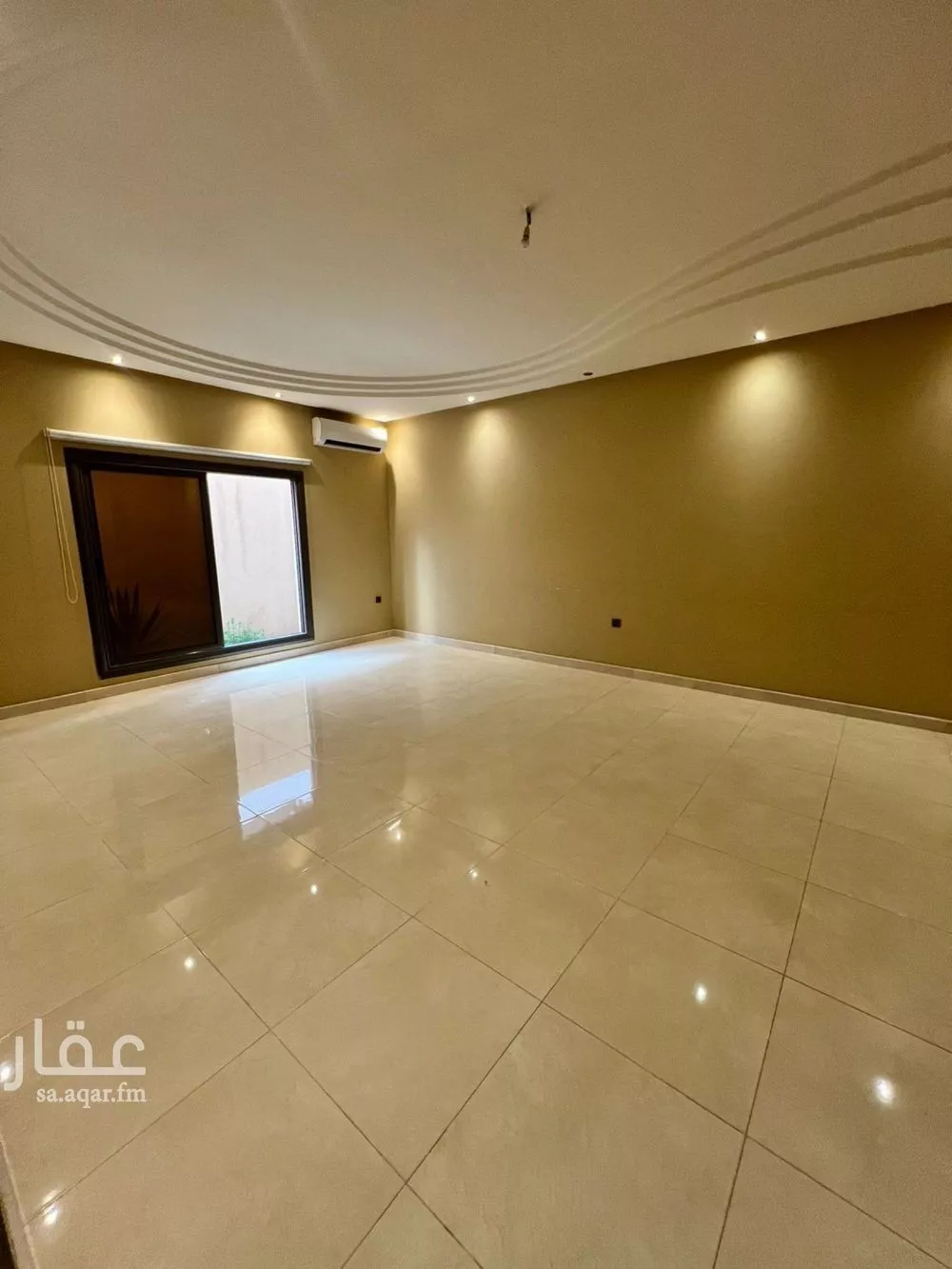 5 bedroom villa in Al Nakheel 10