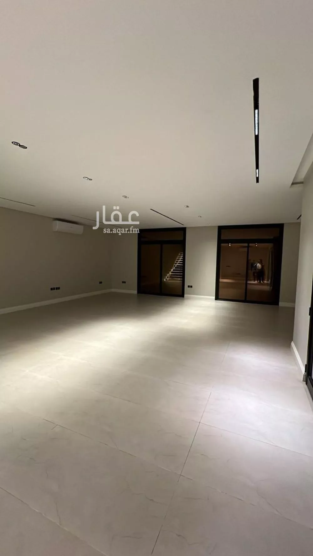 فيلا 5 غرف في العارض 5