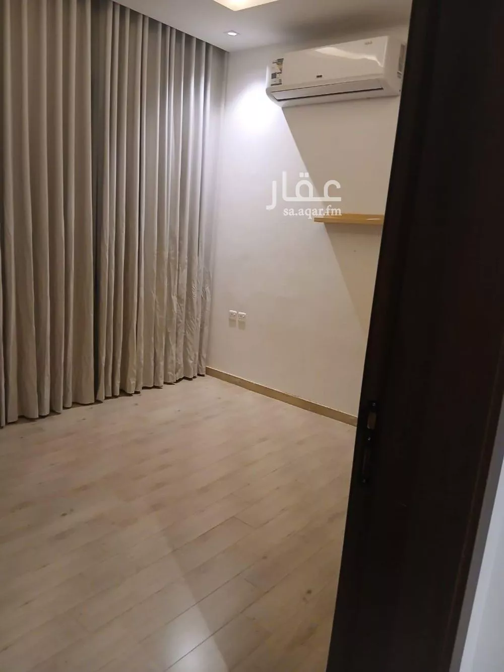 فيلا 6 غرف في العارض 7
