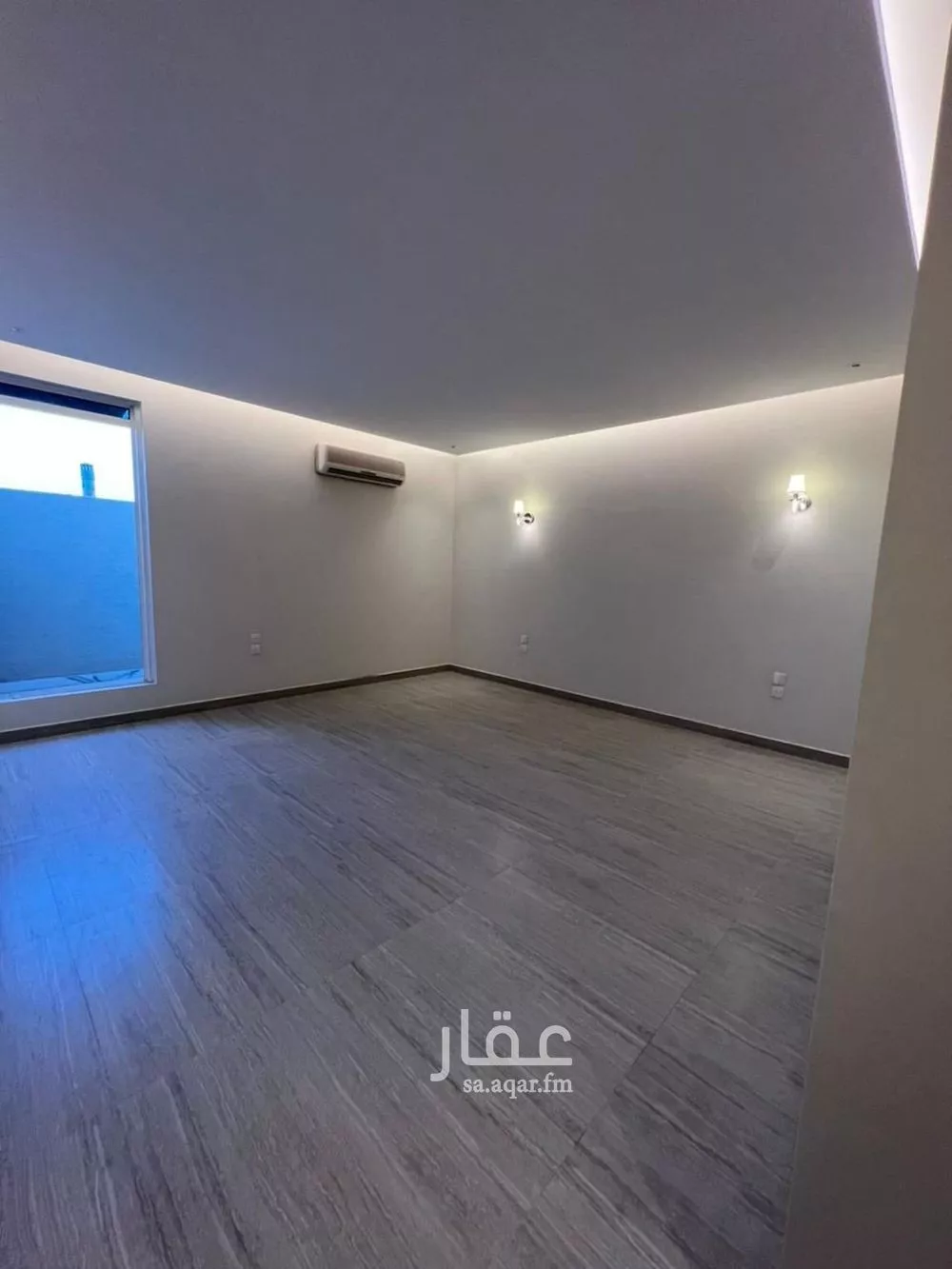 فيلا 4 غرف في الملك فهد 4