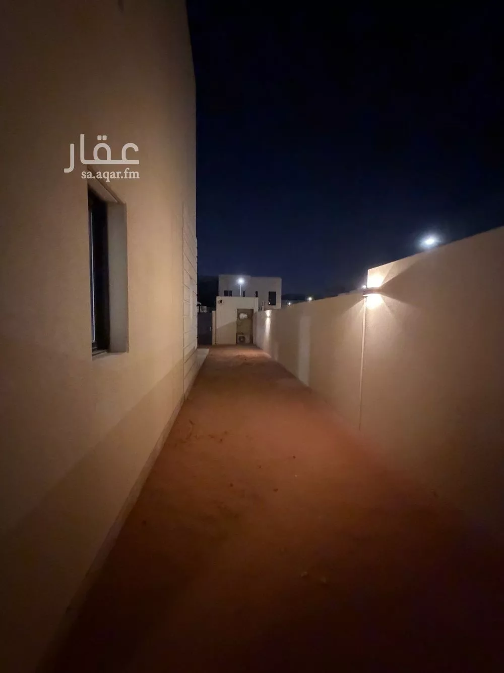 فيلا 4 غرف في المونسية 8