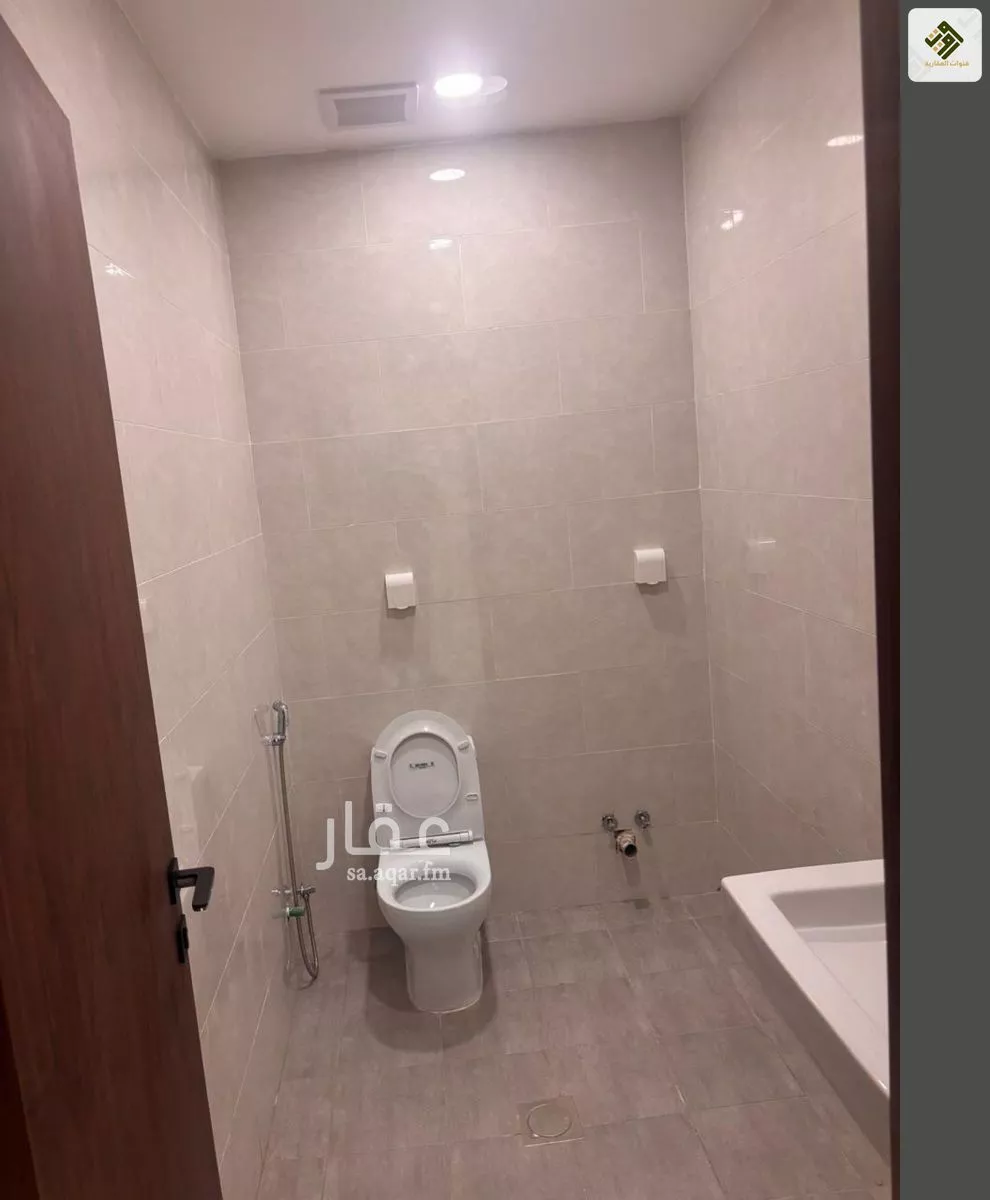 3 bedroom villa in Al Janadriyah 11