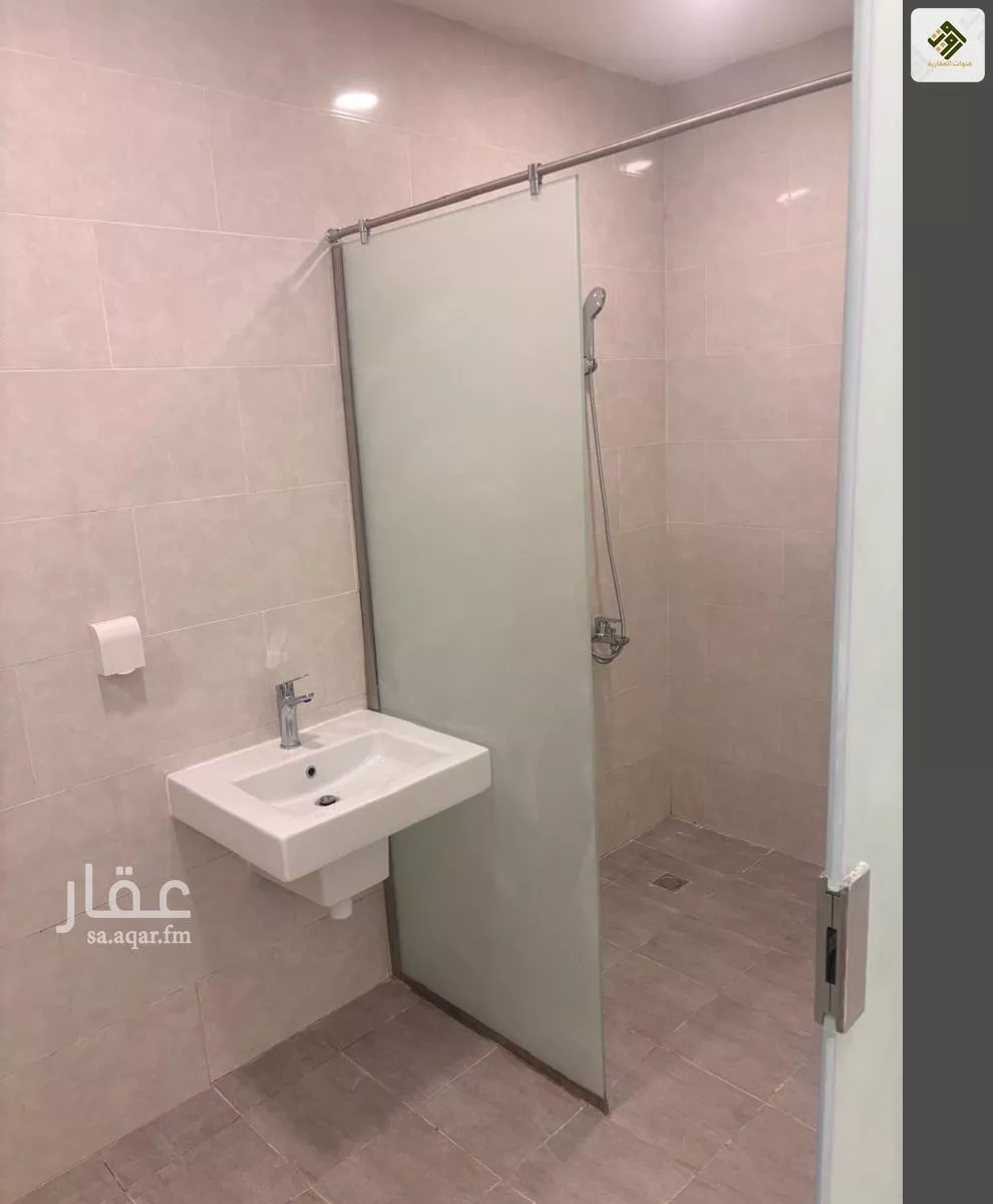 3 bedroom villa in Al Janadriyah 15
