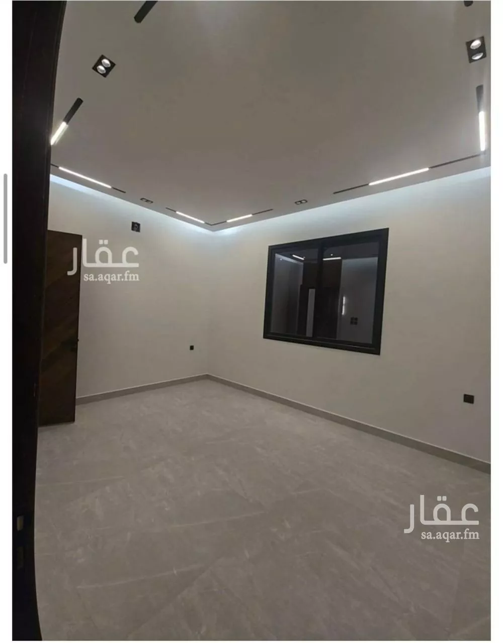 فيلا 8 غرف في الرمال 9
