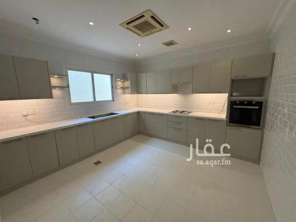 2 bedroom villa in Al Rabwa 5