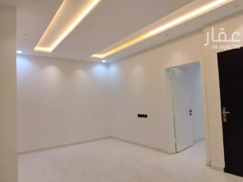 5 bedroom villa in Al Mahdiyyah 3