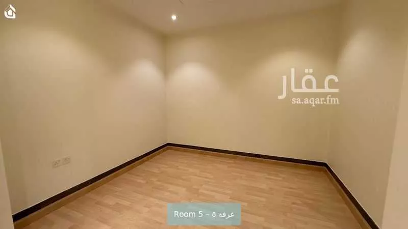 6 bedroom villa in Al Malqa 12