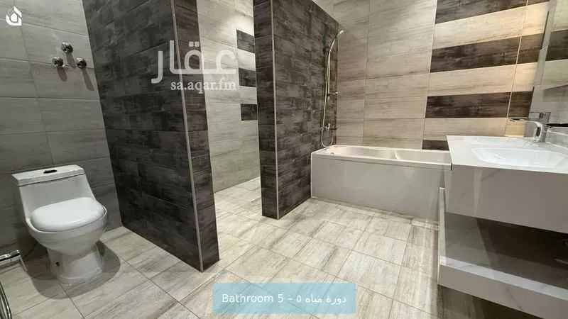 6 bedroom villa in Al Malqa 17