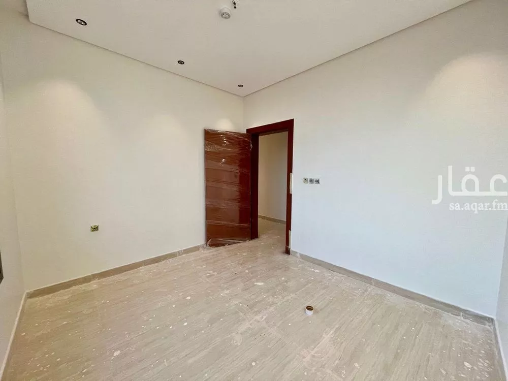 3 bedroom apartment in Al Mahdiyyah 4