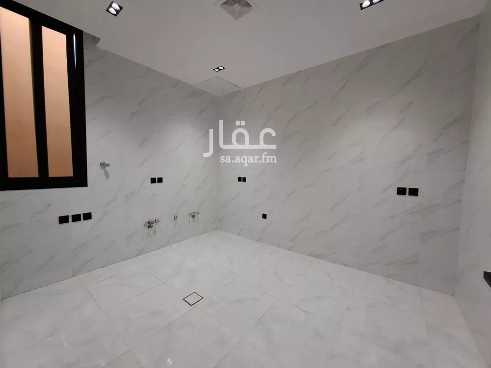 3 bedroom floor in Tuwaiq 7