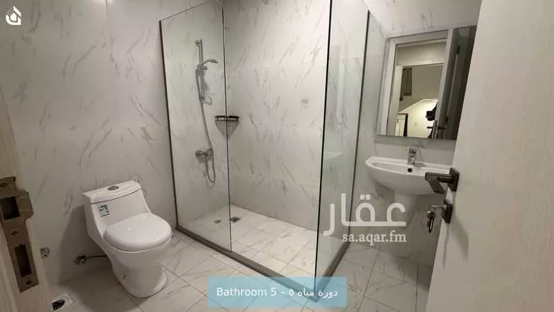 فيلا 5 غرف في النرجس 17