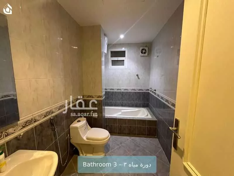 5 bedroom villa in Hittin, Riyadh 16