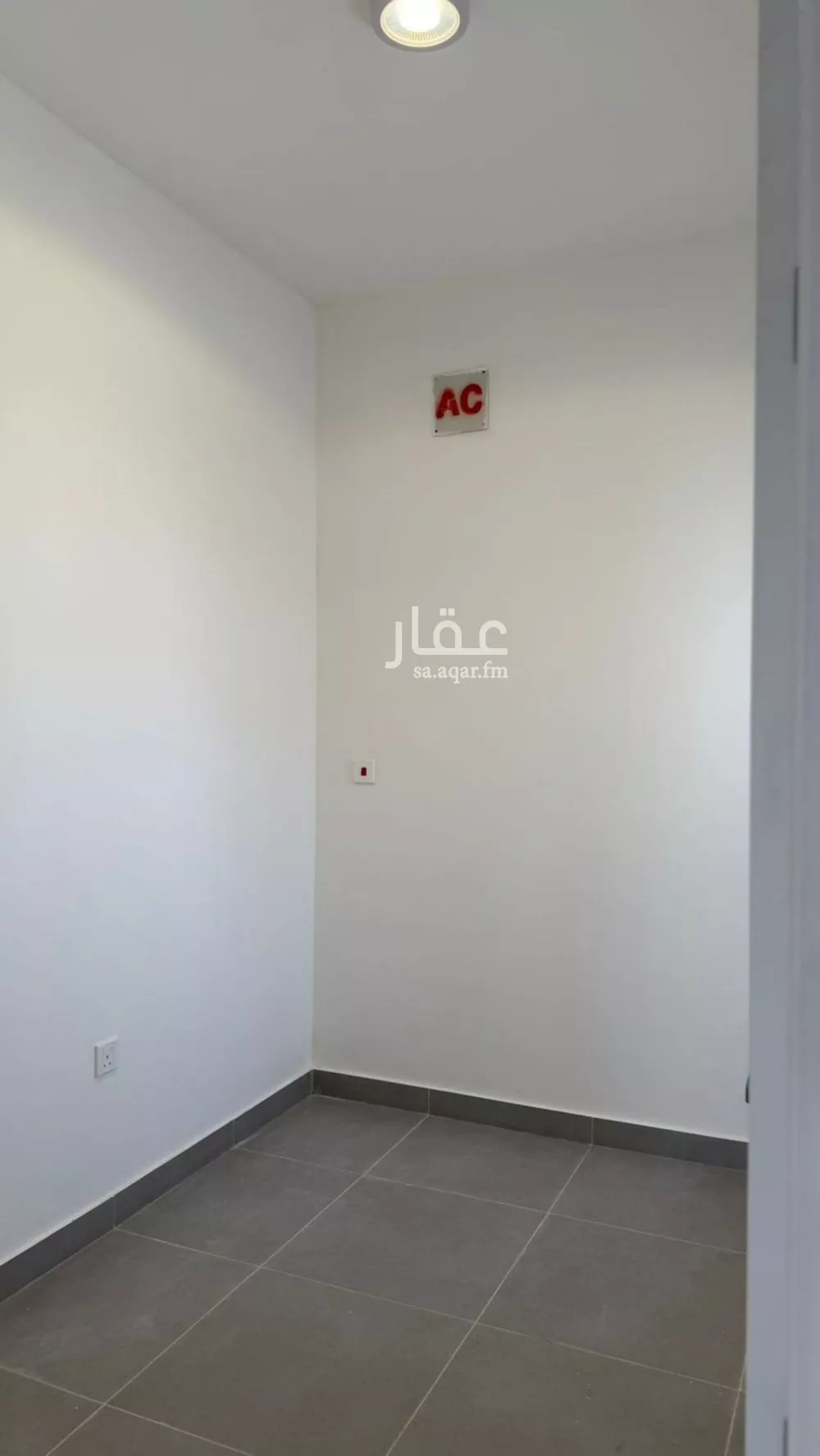 فيلا 5 غرف في النرجس 15