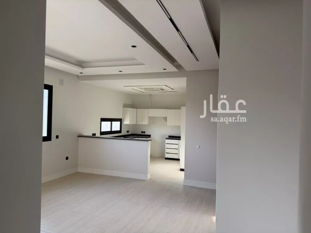 فيلا 5 غرف في العارض 11