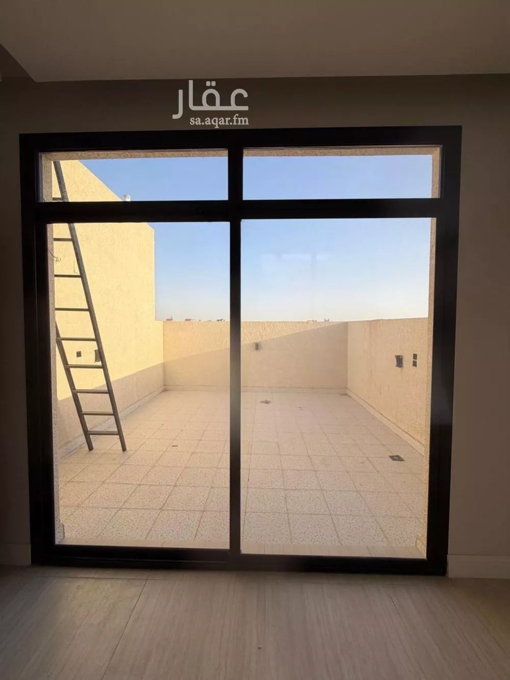 فيلا 5 غرف في العارض 12