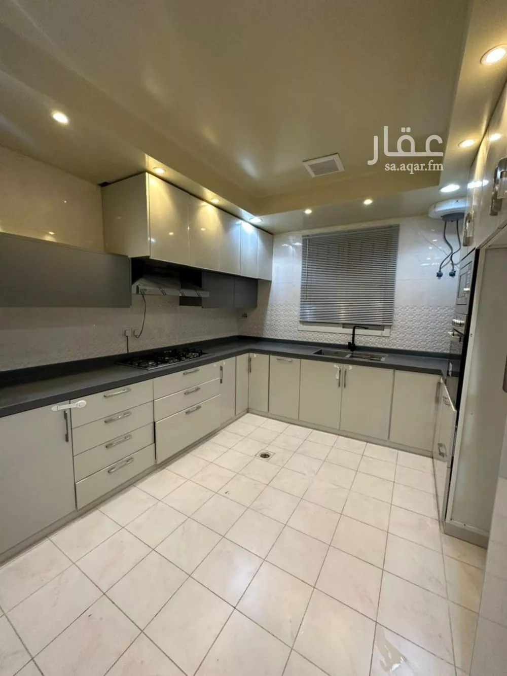 فيلا 3 غرف في الرمال 2