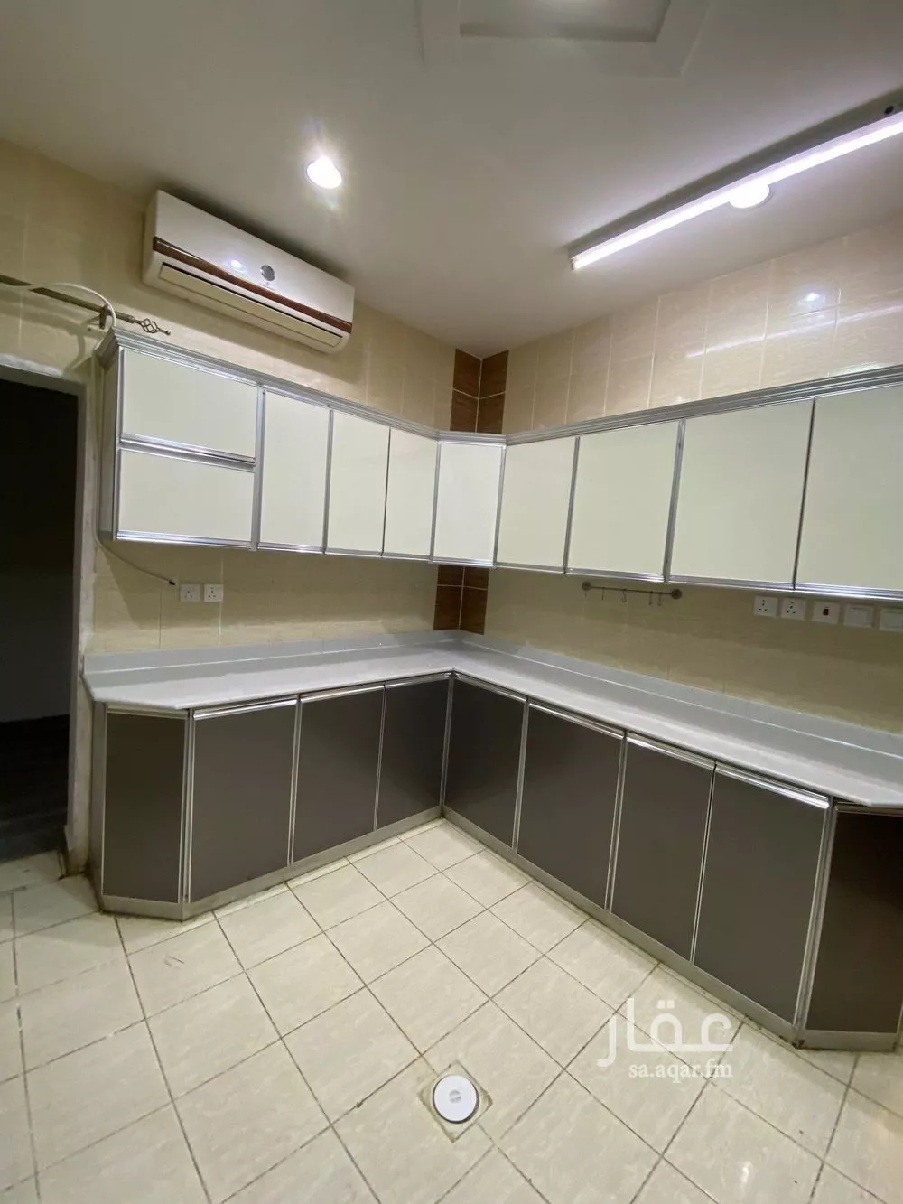 6 bedroom villa in Al Munsiyah 4