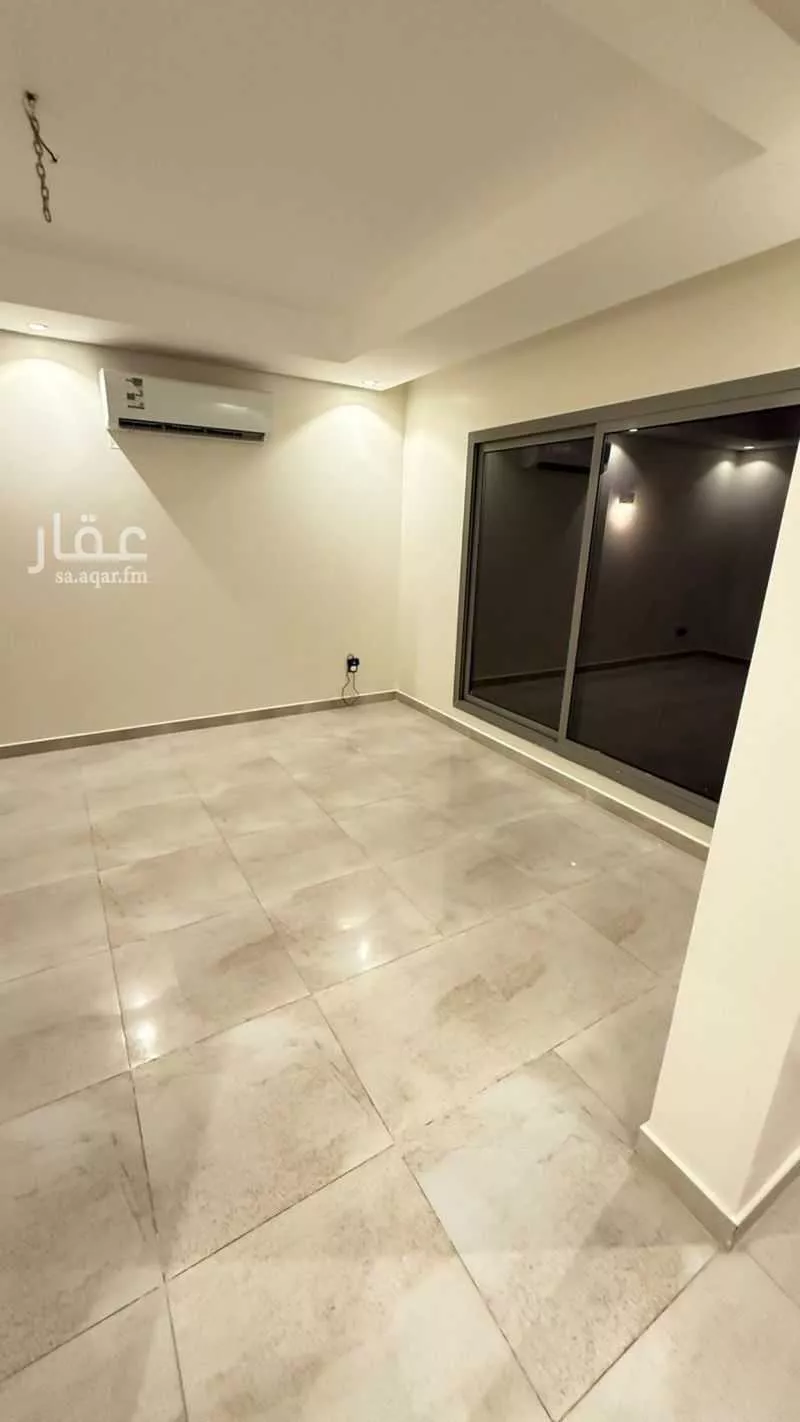 4 bedroom villa in Al Aridh 8