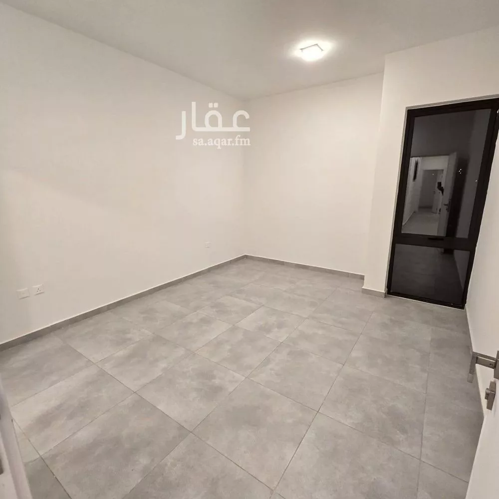 فيلا 10 غرف في النرجس 10