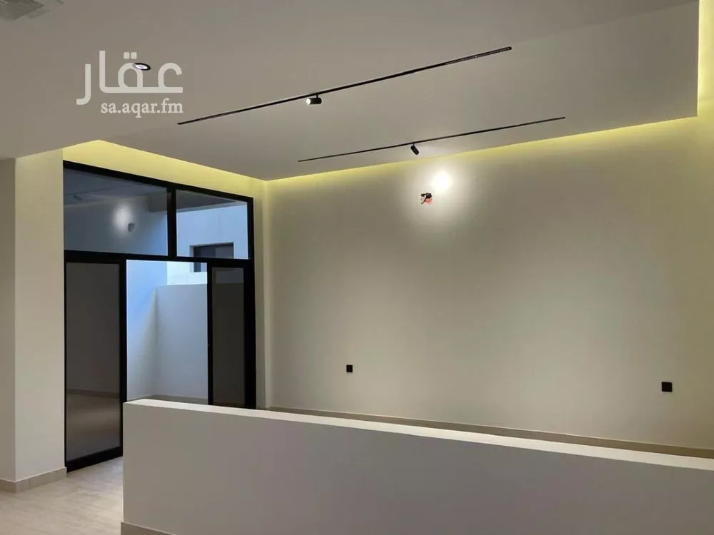 3 bedroom villa in Al Mahdiyyah, Riyadh 6