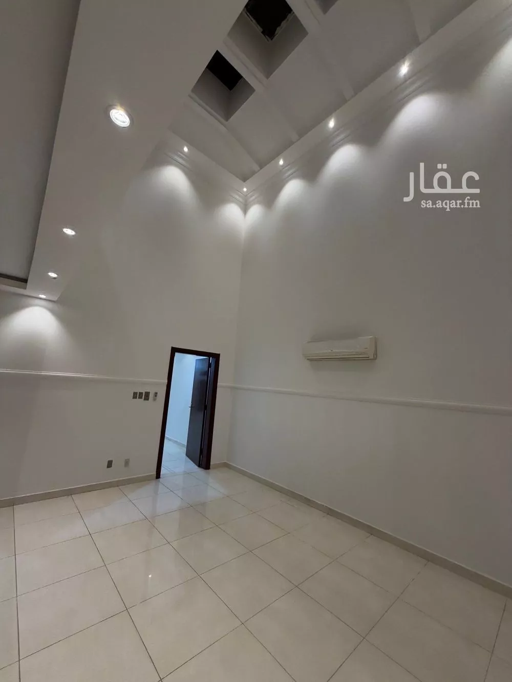 فيلا 4 غرف في الازدهار 19