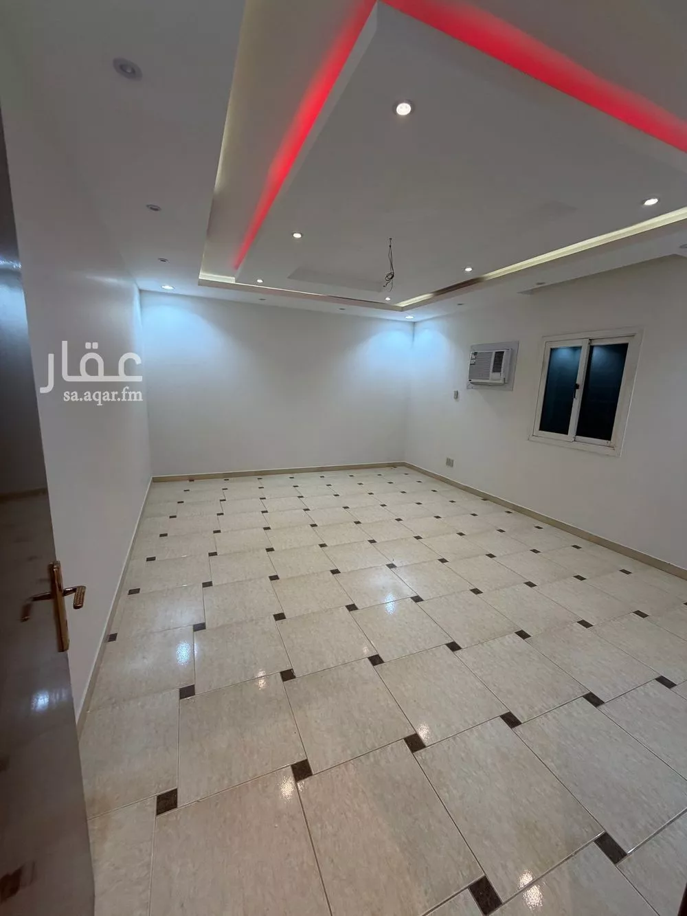 فيلا 4 غرف في الازدهار 25