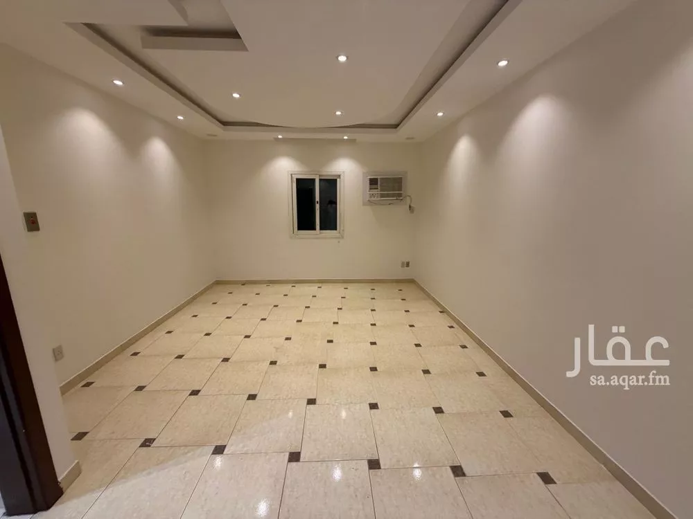 فيلا 4 غرف في الازدهار 28