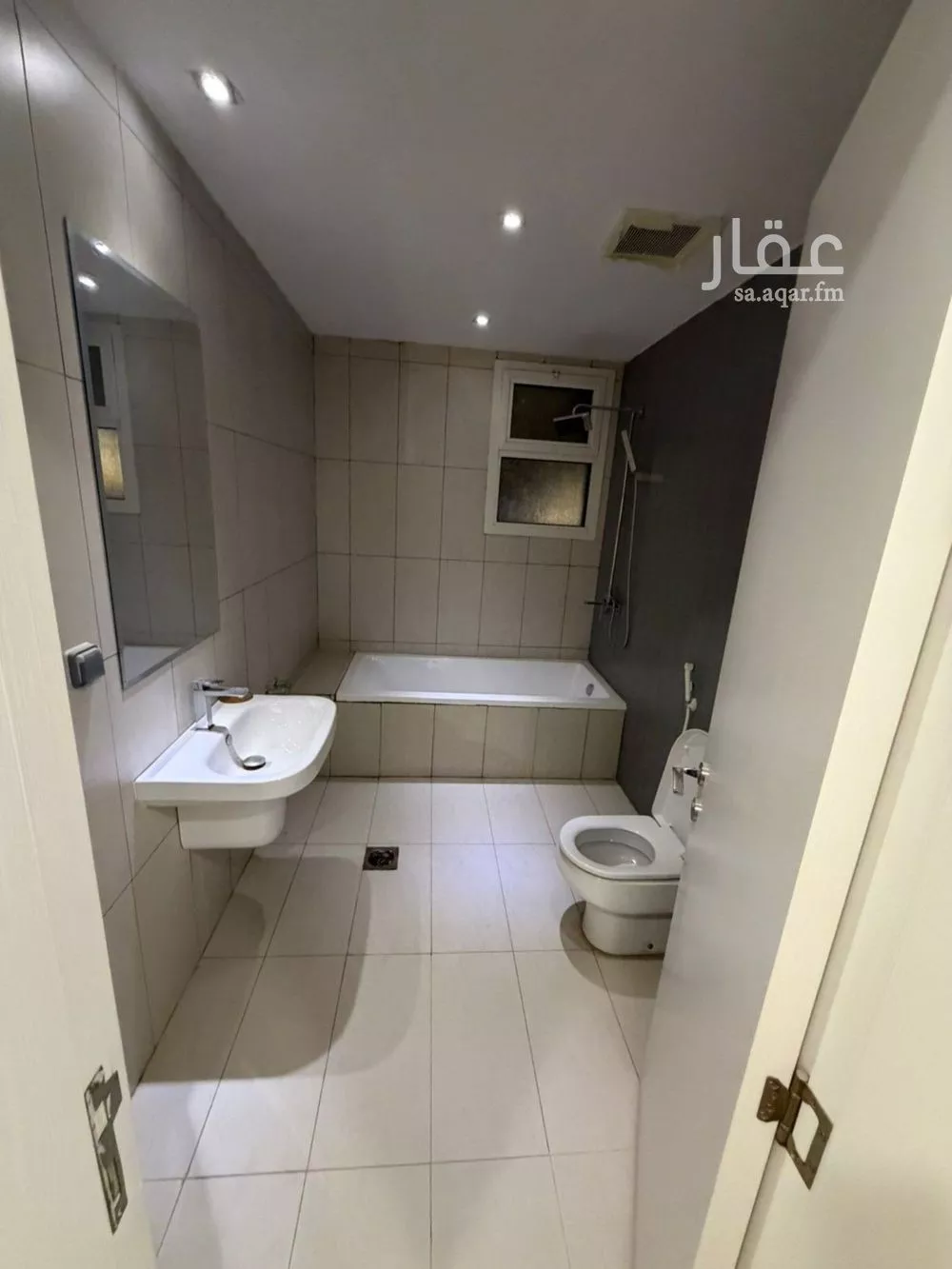 7 bedroom villa in Al Narjis 24