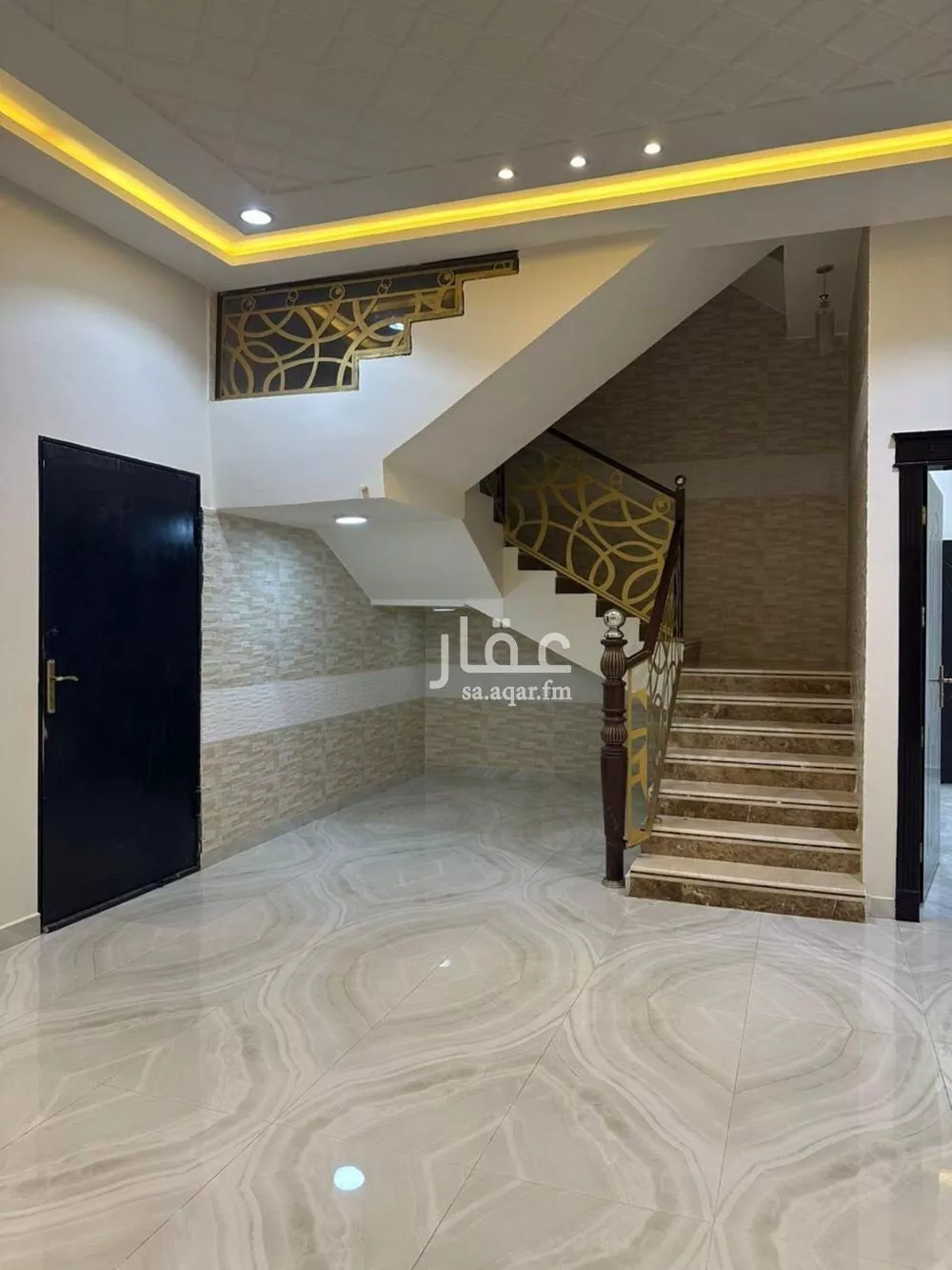 فيلا 5 غرف في النرجس 11
