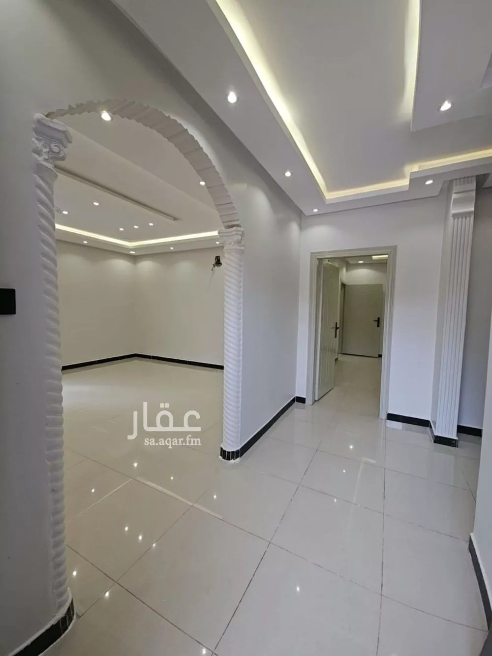 8 bedroom villa in Al Qadisiyah 11