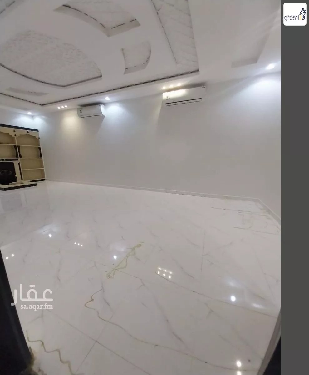 5 bedroom villa in Al Rimal 15
