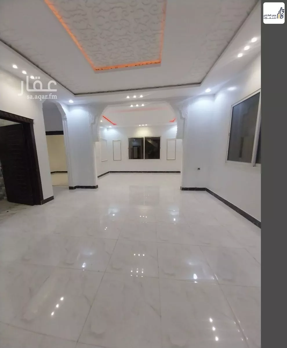 5 bedroom villa in Al Rimal 21