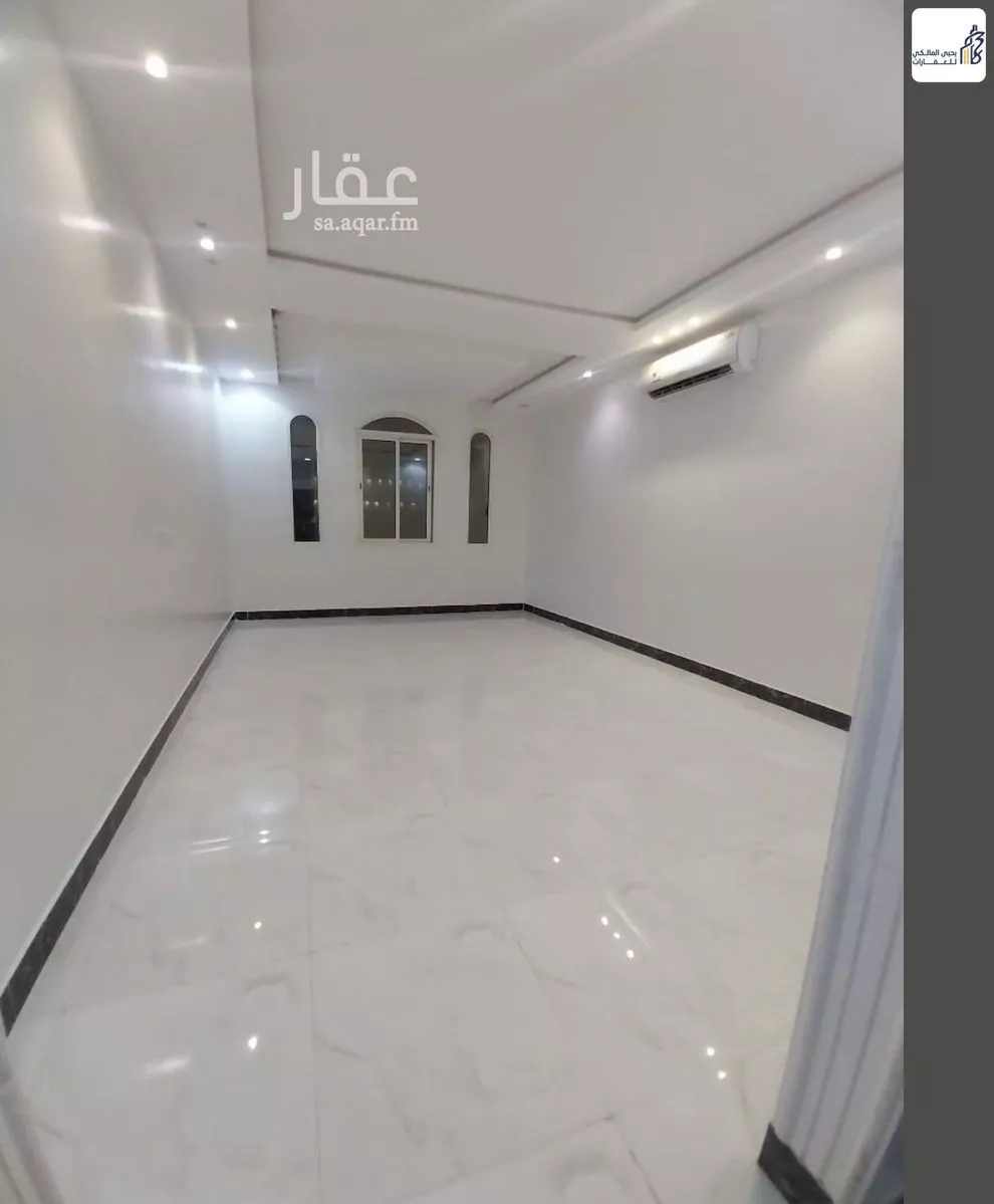 5 bedroom villa in Al Rimal 7