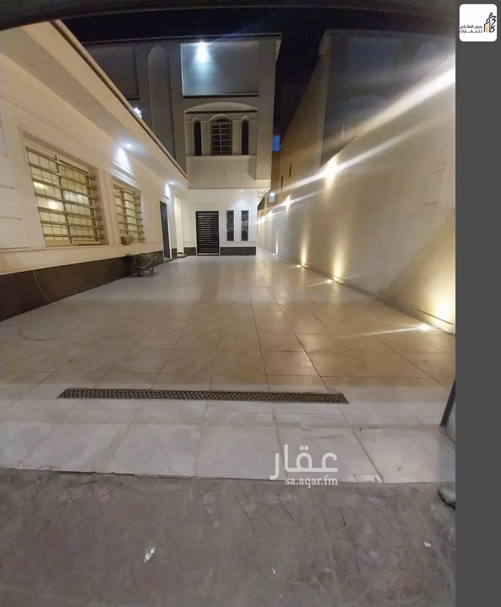5 bedroom villa in Al Rimal 9