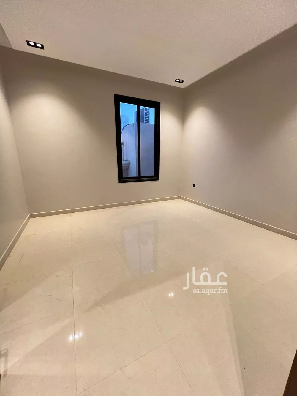 4 bedroom apartment in Al Yarmouk 12